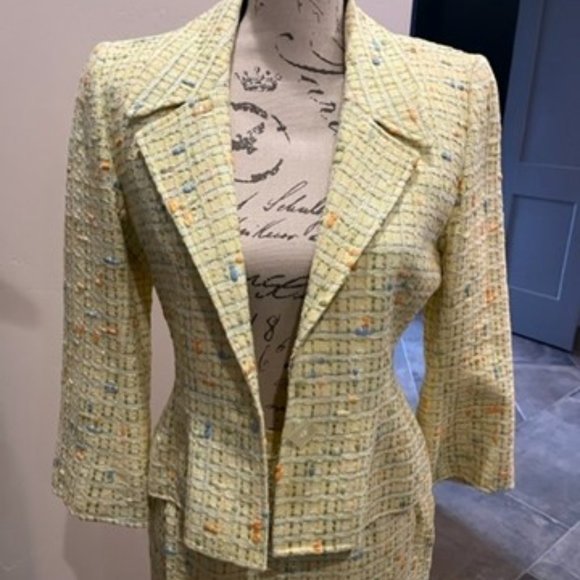 Jean Muir Classic Wool Suit - Picture 3 of 9